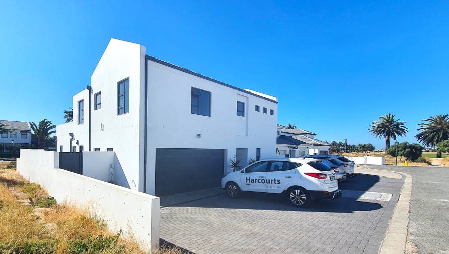 4 Bedroom Property for Sale in Shelley Point Western Cape